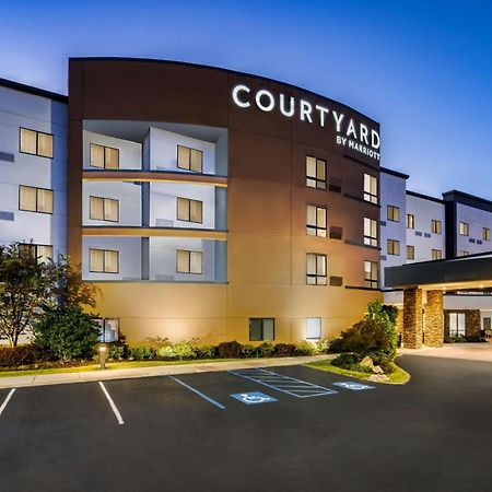 Courtyard By Marriott Auburn Hotel Екстериор снимка