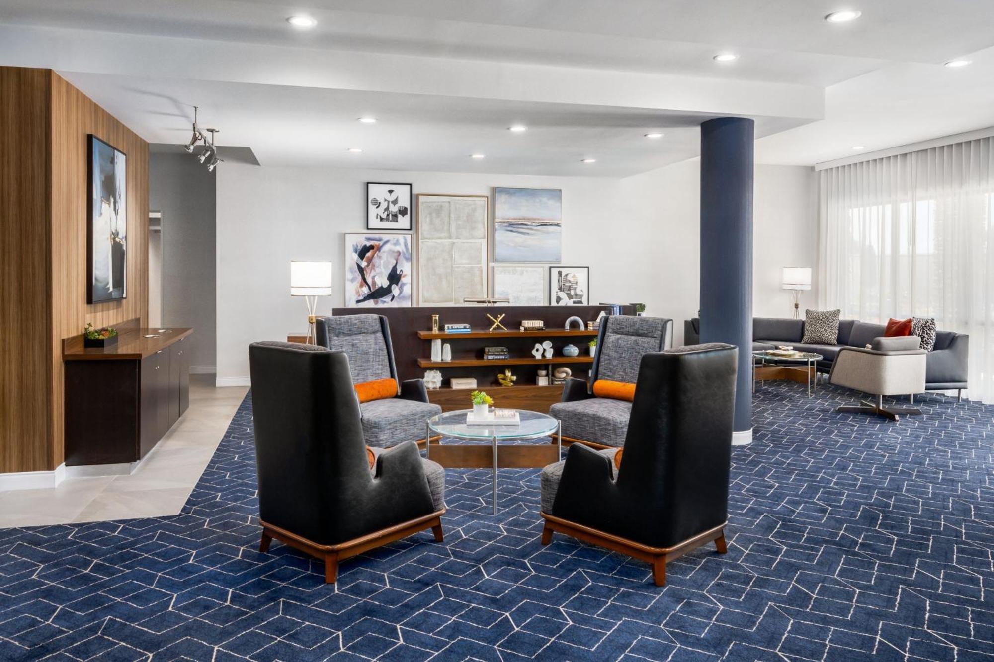 Courtyard By Marriott Auburn Hotel Екстериор снимка